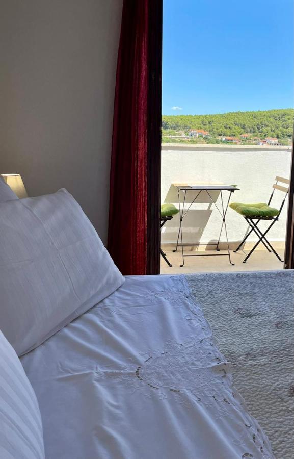 Apartman Gorana With Swimming Pool Елса Экстерьер фото
